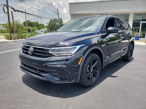 2024 Volkswagen Tiguan 2.0T SE R-Line Black