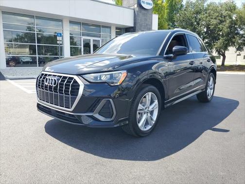 2020 Audi Q3 45 S line Premium
