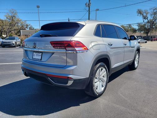 2021 Volkswagen Atlas Cross Sport 2.0T SE w/Technology
