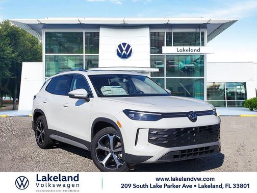 2025 Volkswagen Tiguan 2.0T SE