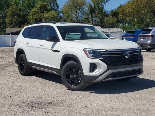 2025 Volkswagen Atlas 2.0T Peak Edition