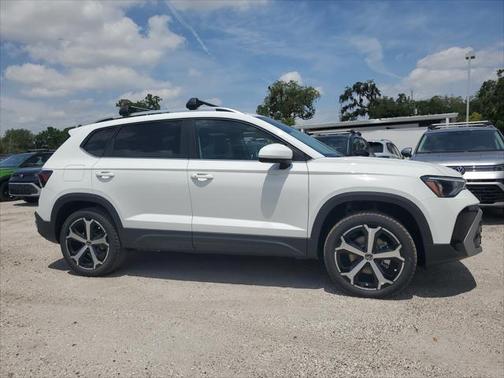 2025 Volkswagen Taos 1.5T SEL