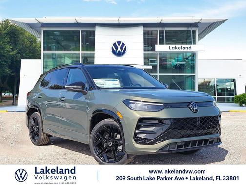 2026 Volkswagen Tiguan 2.0T SE R-Line Black