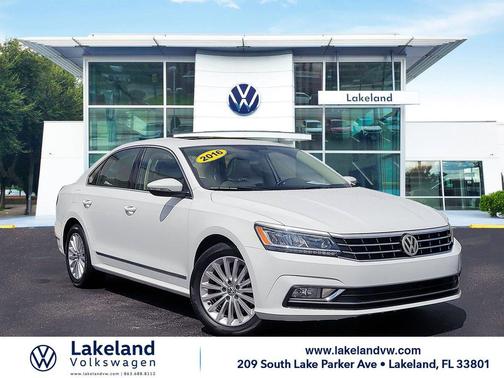 2016 Volkswagen Passat 1.8T SE w/Technology