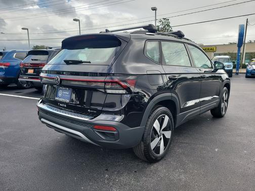 2025 Volkswagen Taos 1.5T S