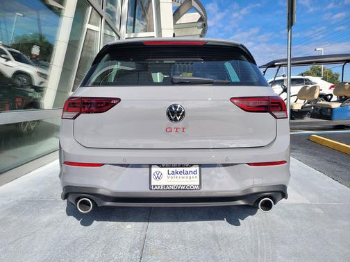 2026 Volkswagen Golf GTI 2.0T SE DSG