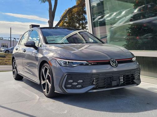 2026 Volkswagen Golf GTI 2.0T SE DSG