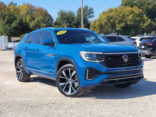 2025 Volkswagen Atlas Cross Sport 2.0T SEL Premium