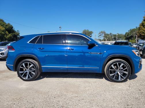 2025 Volkswagen Atlas Cross Sport 2.0T SEL Premium