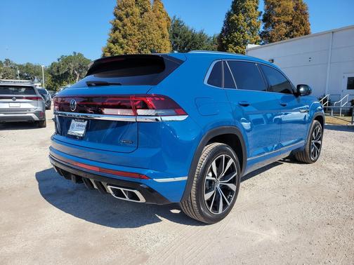 2025 Volkswagen Atlas Cross Sport 2.0T SEL Premium
