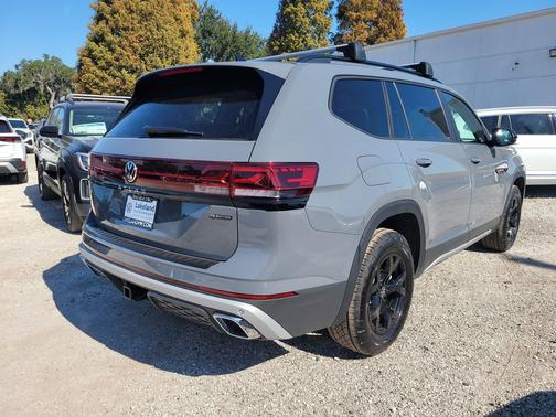 2026 Volkswagen Atlas 2.0T Peak Edition