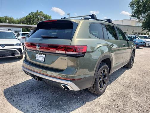 2025 Volkswagen Atlas 2.0T Peak Edition