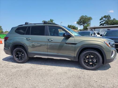 2025 Volkswagen Atlas 2.0T Peak Edition