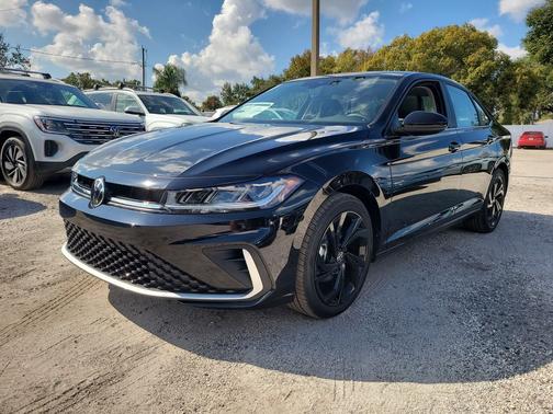 2026 Volkswagen Jetta 1.4T SE