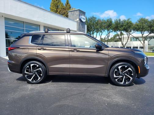 2022 Mitsubishi Outlander SEL 2.5 2WD