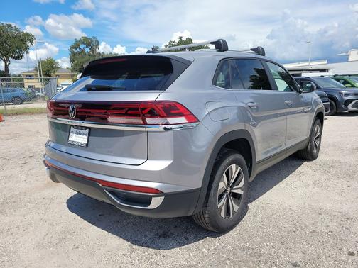 2026 Volkswagen Atlas Cross Sport 2.0T SE