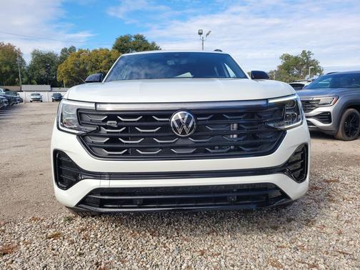 2026 Volkswagen Atlas Cross Sport 2.0T SEL