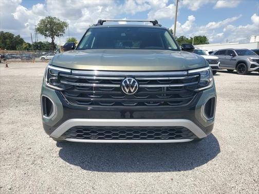 2025 Volkswagen Atlas 2.0T Peak Edition