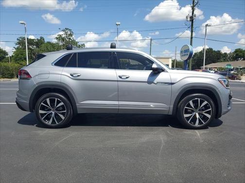 2025 Volkswagen Atlas Cross Sport 2.0T SEL Premium