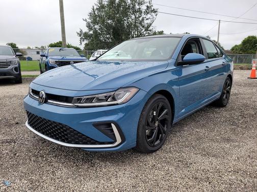 2025 Volkswagen Jetta 1.5T SE