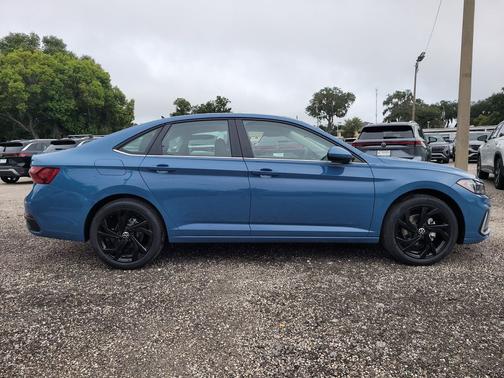 2025 Volkswagen Jetta 1.5T SE