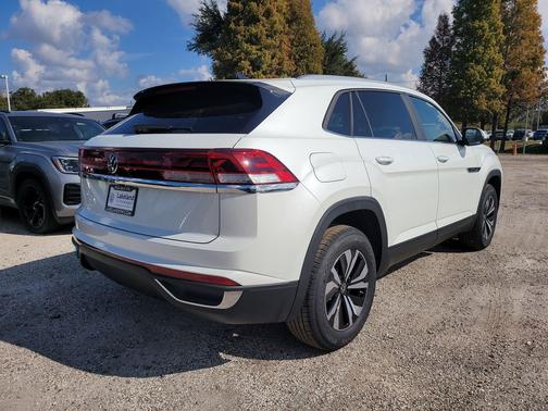 2026 Volkswagen Atlas Cross Sport 2.0T SE
