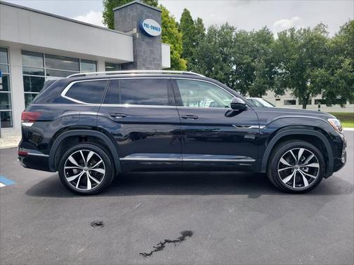2024 Volkswagen Atlas 2.0T SEL Premium R-Line 4MOTION