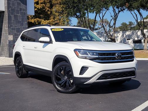 2022 Volkswagen Atlas 2.0T SE w/Technology