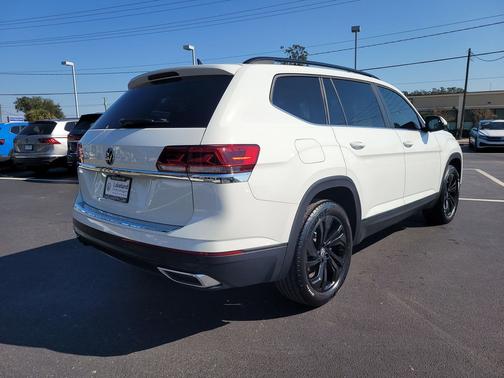 2022 Volkswagen Atlas 2.0T SE w/Technology