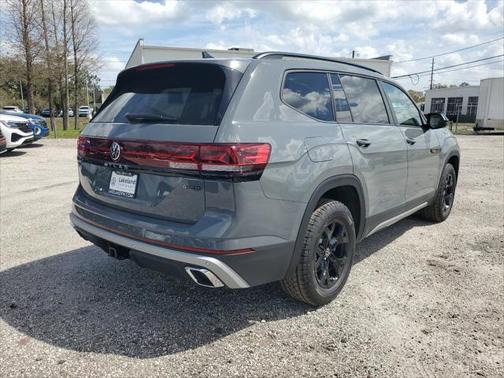 2025 Volkswagen Atlas 2.0T Peak Edition