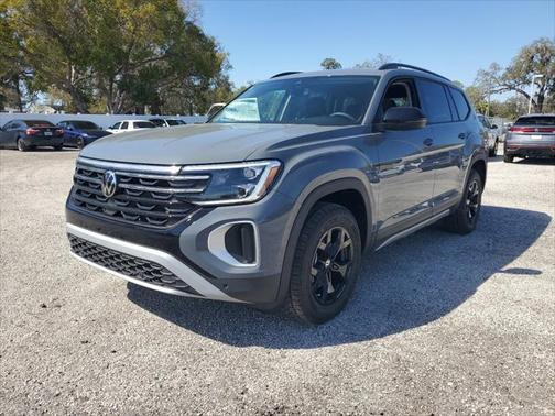 2025 Volkswagen Atlas 2.0T Peak Edition