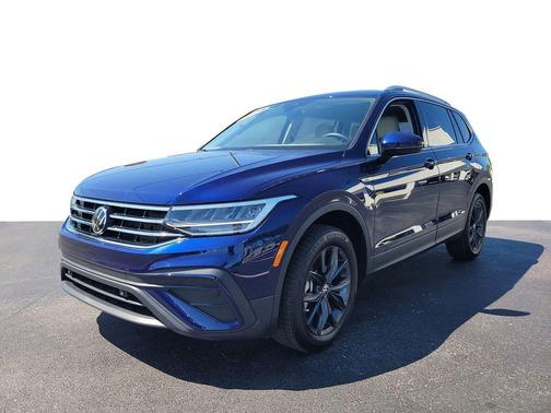 Atlantic Blue Metallic 2024 Volkswagen Tiguan 2.0T SE