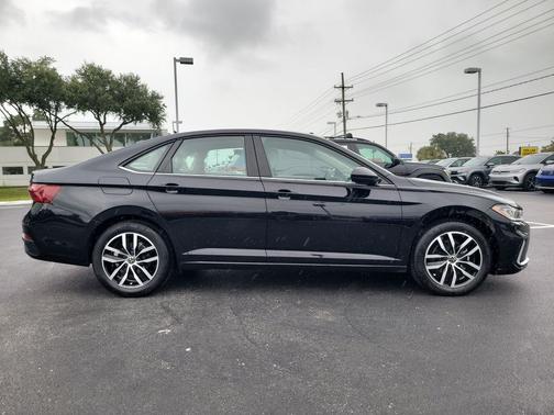 2025 Volkswagen Jetta 1.5T SE
