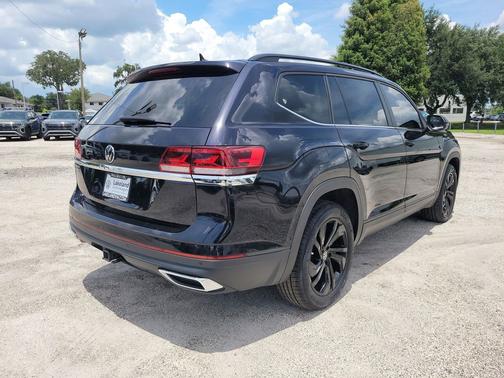 2023 Volkswagen Atlas 3.6L SE w/Technology