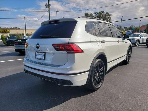 2022 Volkswagen Tiguan 2.0T SE R-Line Black