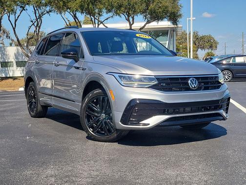 2022 Volkswagen Tiguan 2.0T SE R-Line Black