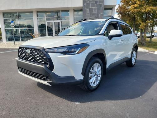 2022 Toyota Corolla Cross LE