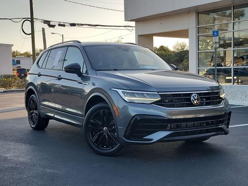 2022 Volkswagen Tiguan 2.0T SE R-Line Black