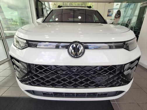 2025 Volkswagen Tiguan 2.0T SEL R-Line 4MOTION