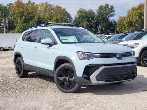 2026 Volkswagen Taos SE