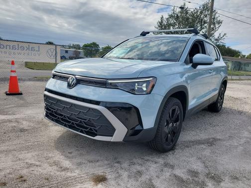 2026 Volkswagen Taos SE