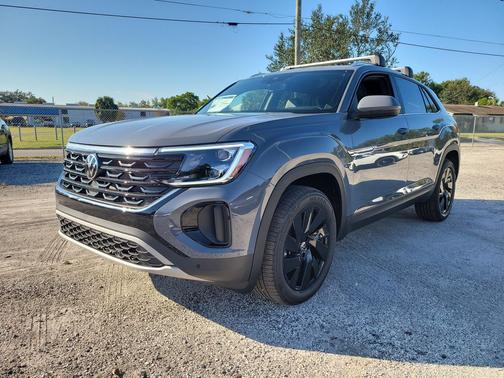 2026 Volkswagen Atlas Cross Sport 2.0T SE w/Technology