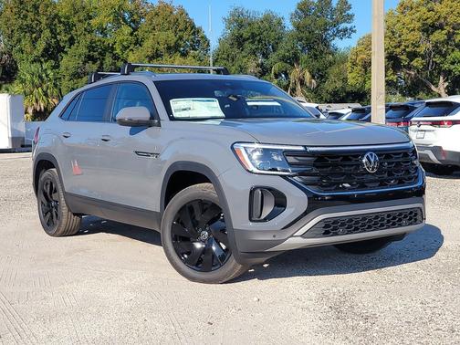 2026 Volkswagen Atlas Cross Sport 2.0T SE w/Technology