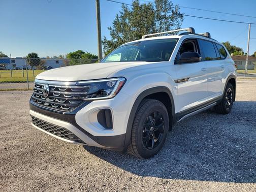 2026 Volkswagen Atlas 2.0T Peak Edition