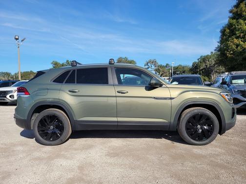 2026 Volkswagen Atlas Cross Sport 2.0T SE w/Technology