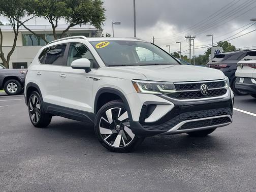 2024 Volkswagen Taos 1.5T SEL
