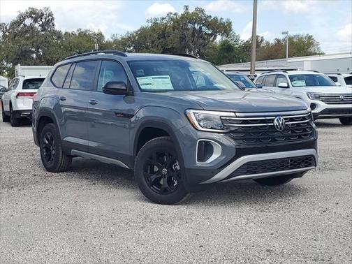 2025 Volkswagen Atlas 2.0T Peak Edition