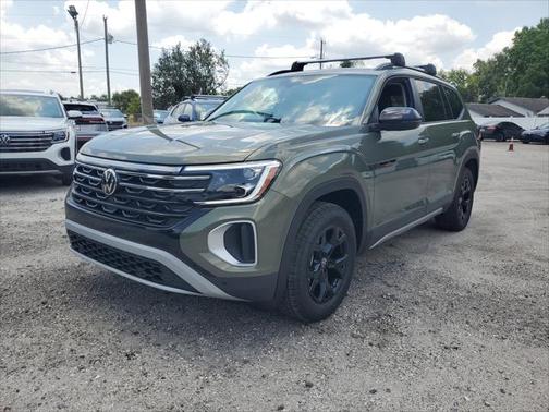 2025 Volkswagen Atlas 2.0T Peak Edition
