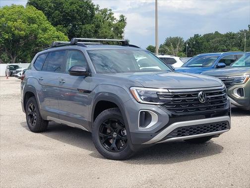 2025 Volkswagen Atlas 2.0T Peak Edition
