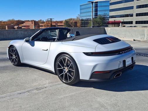 2026 Porsche 911 Carrera